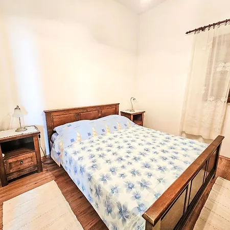 Apartman Lucic-4 By Interhome