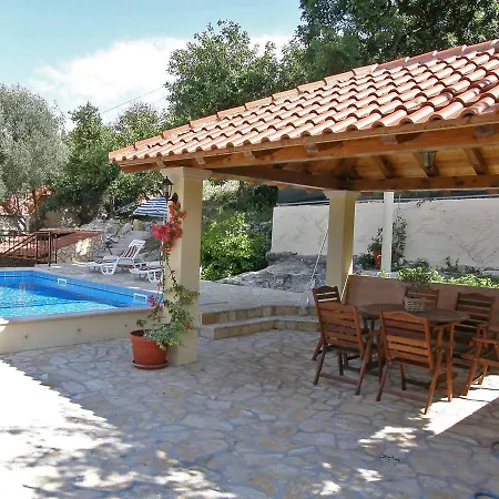 Lucic-4 By Interhome Apartman *