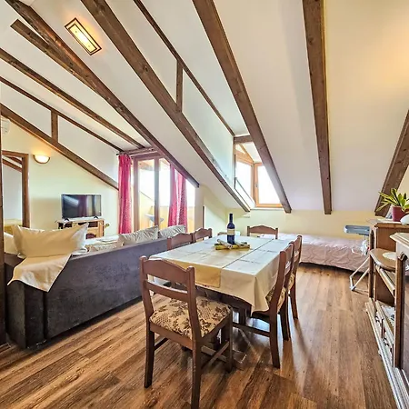 Lucic-4 By Interhome *