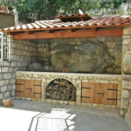 Lucic-4 By Interhome